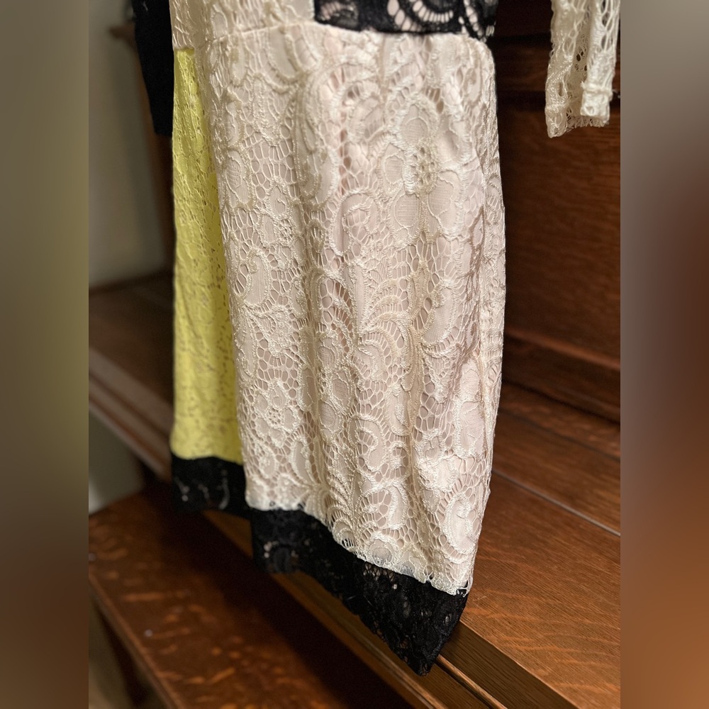 Elegant Lace Patchwork Dress - image 3
